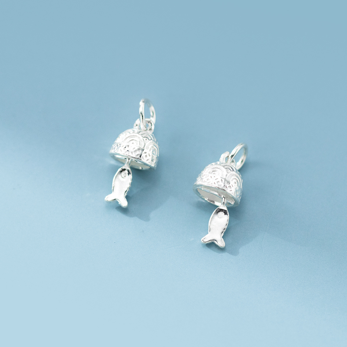 Pingente de Sino em Prata Este - Jewelry Making In La avaliação e preço